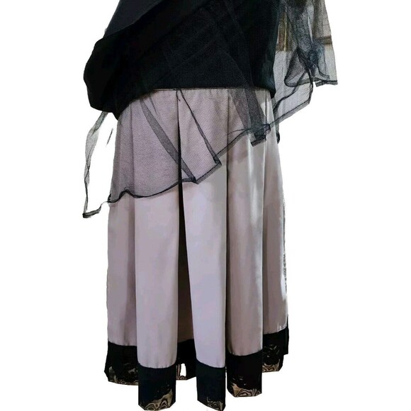 Eliza J Black Yoke Lace Fit and Flare Knee Length Cocktail Dress with Tulle Sz 8 - Picture 13 of 16